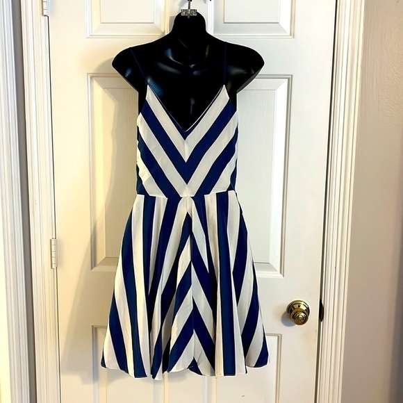 Amanda Uprichard Big Blue Stripe Silk Haley Dress Size Small - Picture 2 of 6